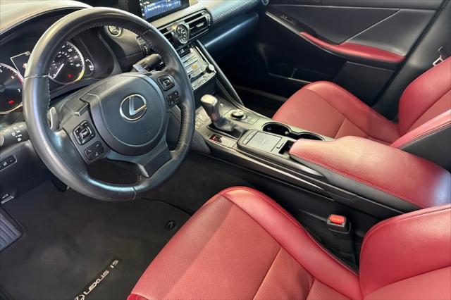 2023 Lexus IS 300 300