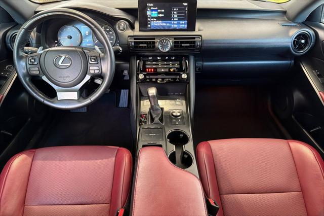 2023 Lexus IS 300 300