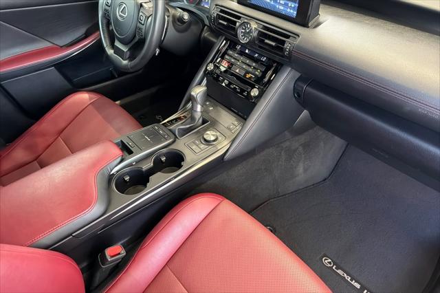 2023 Lexus IS 300 300