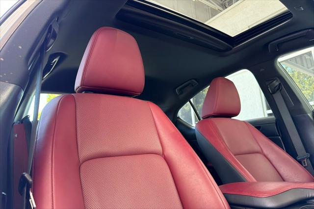 2023 Lexus IS 300 300