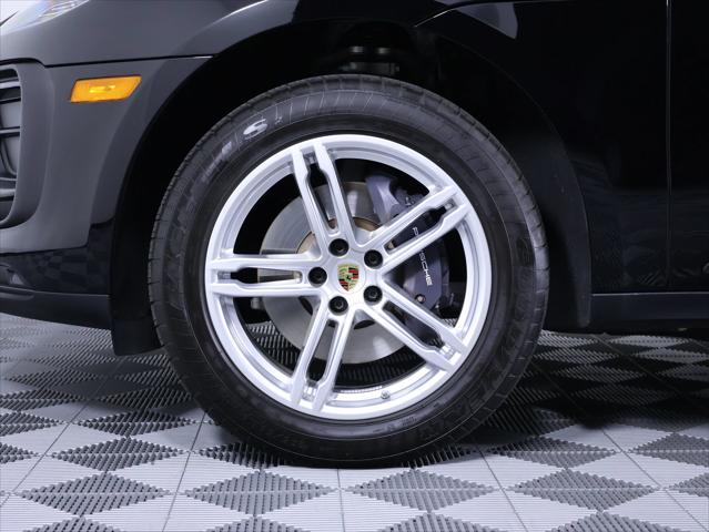 2026 Porsche Macan 4DR AWD