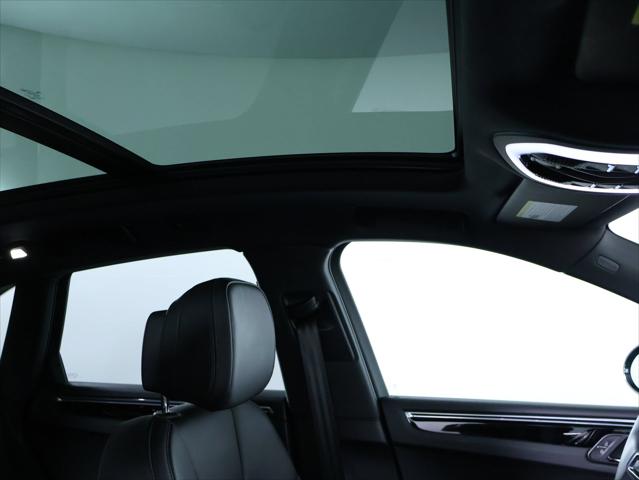 2026 Porsche Macan 4DR AWD