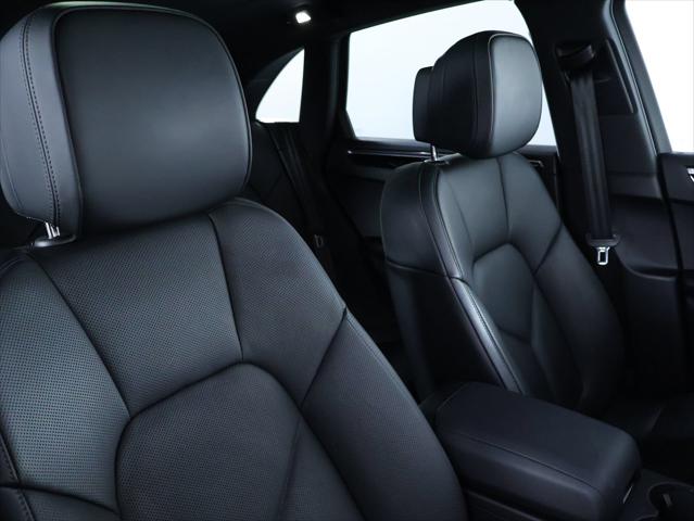 2026 Porsche Macan 4DR AWD
