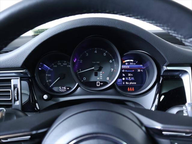 2026 Porsche Macan 4DR AWD