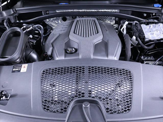 2026 Porsche Macan 4DR AWD
