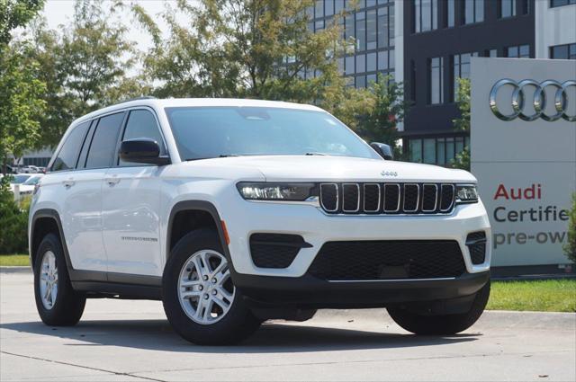 2023 Jeep Grand Cherokee Laredo 4x4 for sale in Omaha, NE