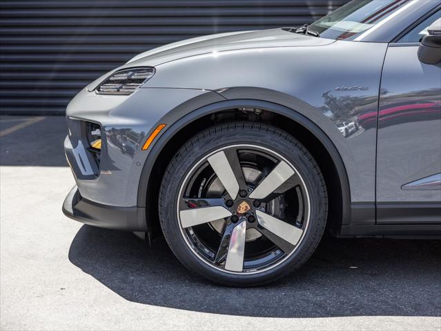 2026 Porsche Macan Electric Unknown