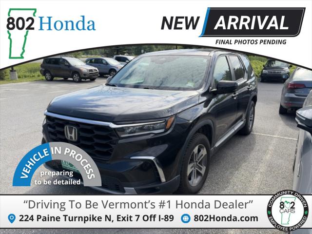 2023 Honda Pilot AWD EX-L 8 Passenger for sale in Berlin, VT