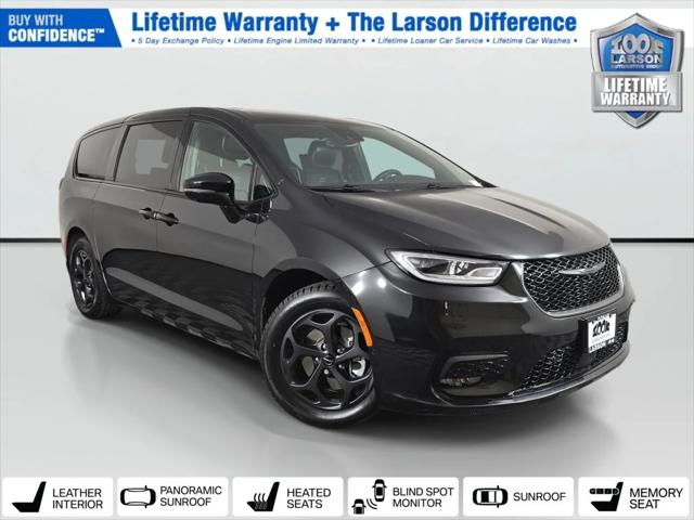 2023 Chrysler Pacifica Hybrid Limited for sale in Puyallup, WA