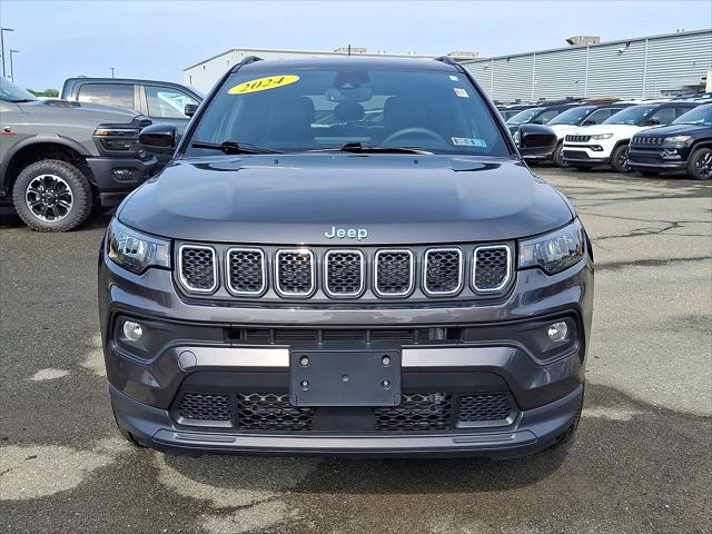 2024 Jeep Compass Latitude Lux FWD 2024 Jeep Compass Latitude Lux FWD