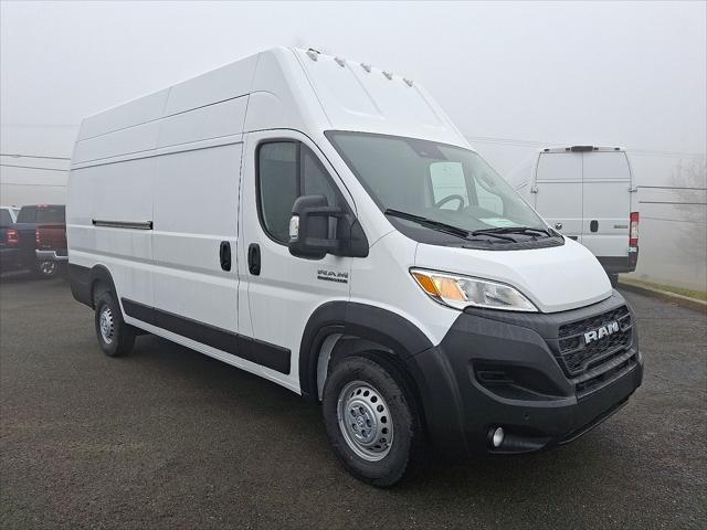 2025 RAM Promaster 3500 Cargo Van Tradesman Super High Roof 159 WB EXT w/P