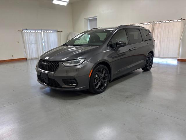 2021 Chrysler Pacifica Touring