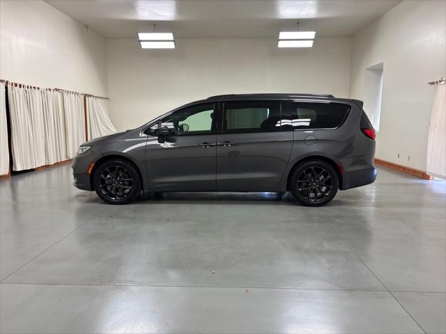 2021 Chrysler Pacifica Touring