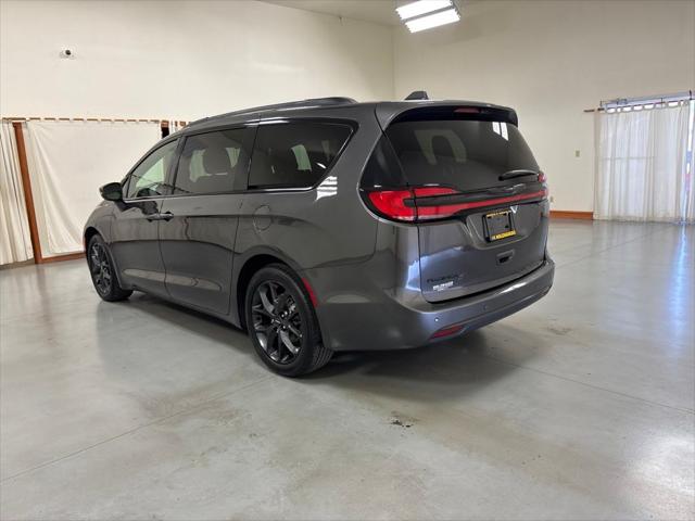 2021 Chrysler Pacifica Touring