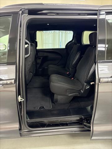 2021 Chrysler Pacifica Touring