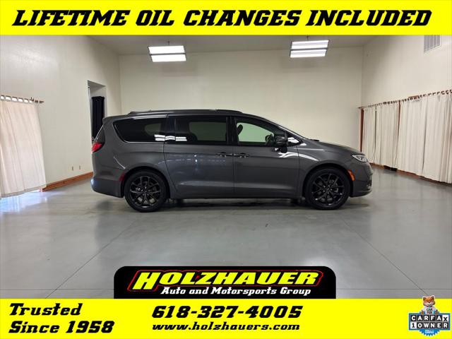 2021 Chrysler Pacifica Touring for sale in Nashville, IL