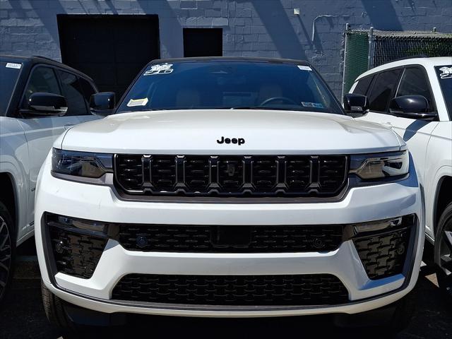 2026 Jeep Grand Cherokee Summit 4x4 2026 Jeep Grand Cherokee Summit 4x4