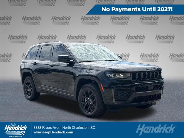 New 2026 Diamond Black Crystal Pearl-Coat Exterior Paint Jeep Laredo image 27