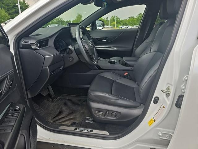 2024 Toyota Venza Nightshade Edition 2024 Toyota Venza Nightshade Edition