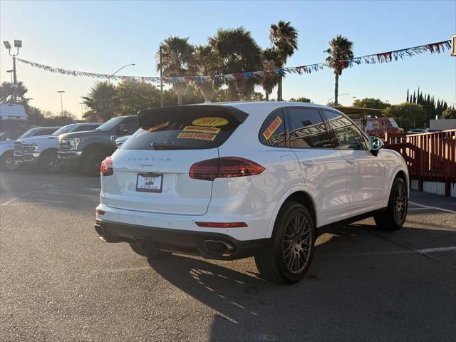 2017 Porsche Cayenne Platinum Edition