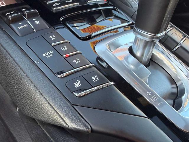 2017 Porsche Cayenne Platinum Edition