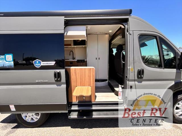 2027 Ram ProMaster Cargo Van SLT+   High Roof 136 WB