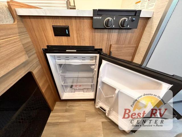 2027 Ram ProMaster Cargo Van SLT+   High Roof 136 WB