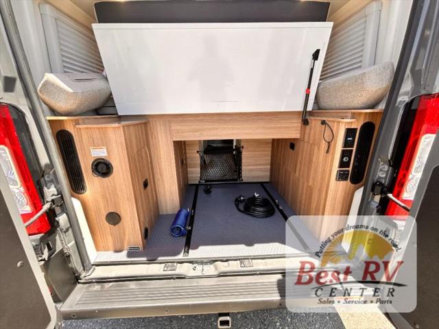 2027 Ram ProMaster Cargo Van SLT+   High Roof 136 WB