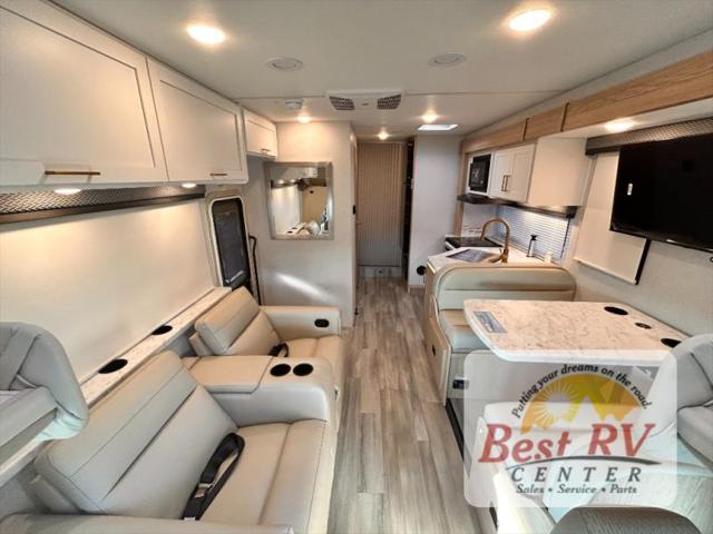 2027 Ford E-450 Cutaway Unknown