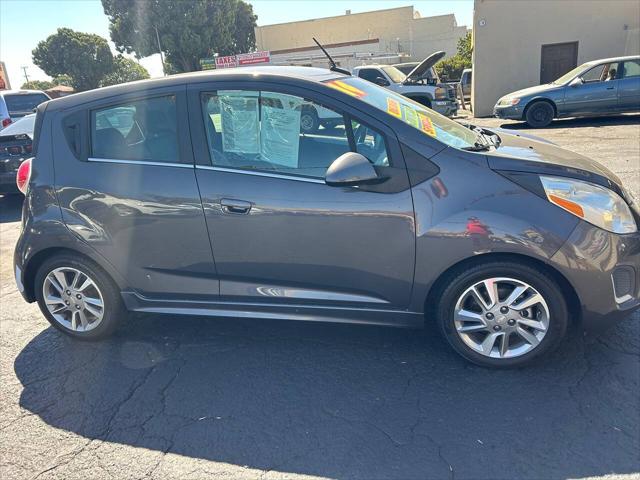 2014 Chevrolet Spark EV 2LT