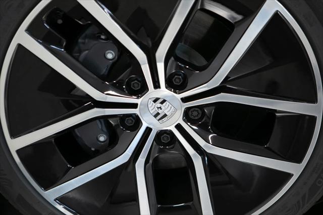 2026 Porsche Taycan 4