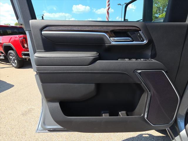2026 GMC Sierra 3500HD Double Cab, Long Bed, SLE Dual Rear Wheel, 4WD