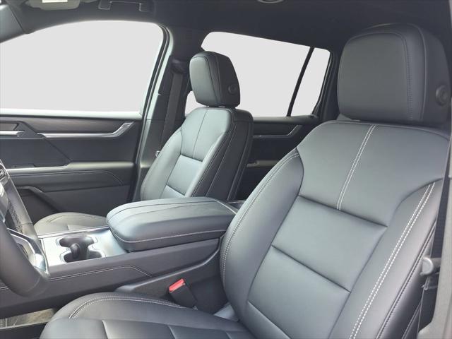 2026 GMC Acadia Elevation AWD