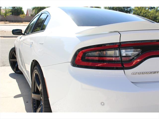 2019 Dodge Charger SXT RWD