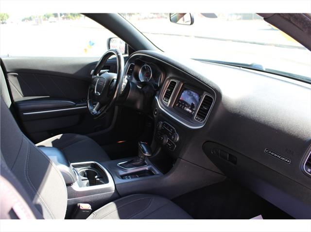 2019 Dodge Charger SXT RWD
