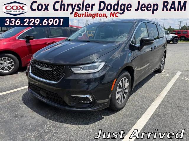 2023 Chrysler Pacifica Hybrid Touring L for sale in Burlington, NC