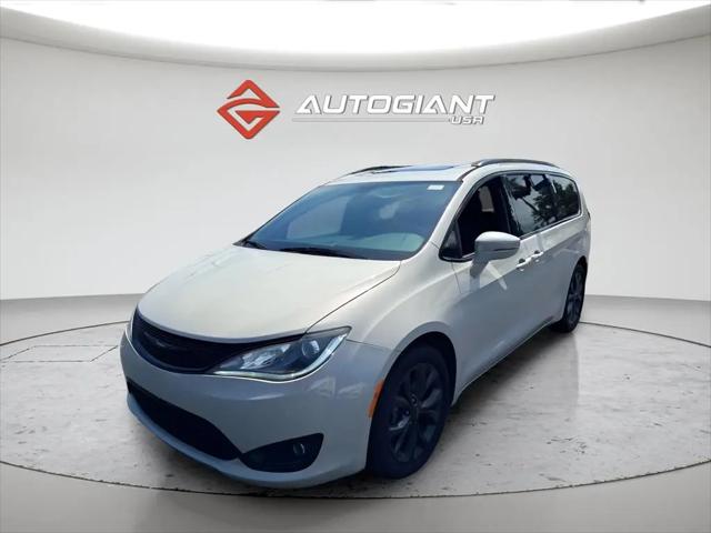 2019 Chrysler Pacifica Limited for sale in Indianapolis, IN