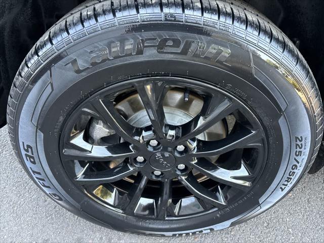 2023 Jeep Cherokee Altitude Lux 4x4