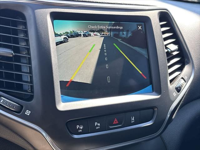 2023 Jeep Cherokee Altitude Lux 4x4