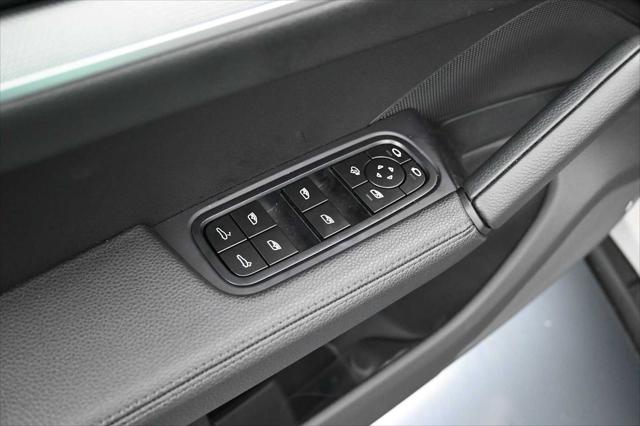 2026 Porsche Cayenne Unknown