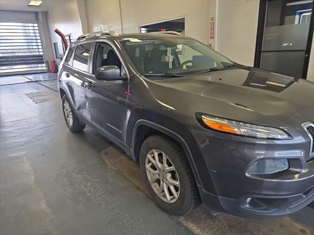 2016 Jeep Cherokee Latitude for sale in Groveport, OH