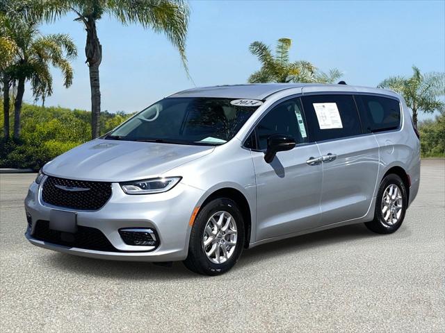 2024 Chrysler Pacifica Touring L for sale in Cerritos, CA