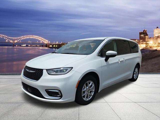 2023 Chrysler Pacifica Touring L for sale in Memphis, TN