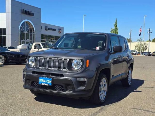 2023 Jeep Renegade Latitude 4x4 for sale in Roseburg, OR