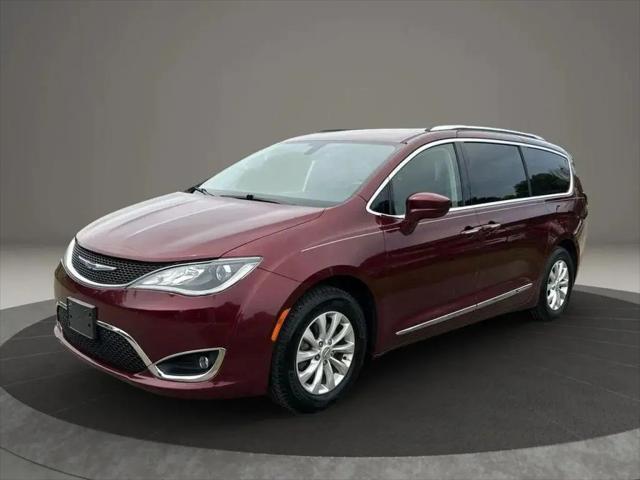2019 Chrysler Pacifica Touring L for sale in Jordan, MN