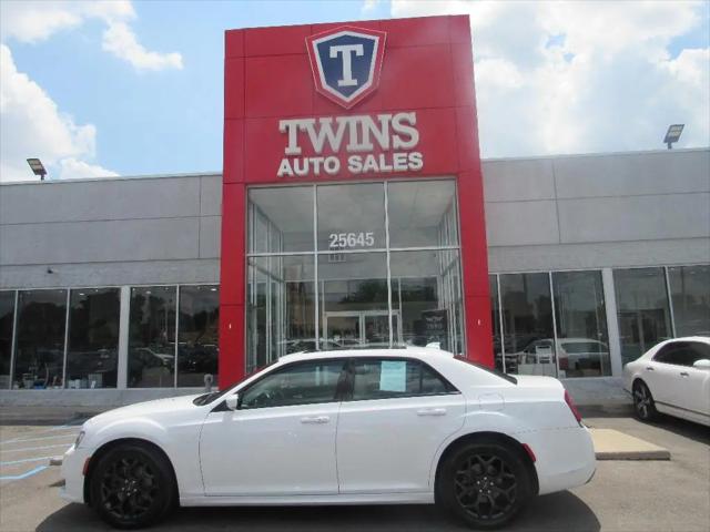 2020 Chrysler 300 Touring L AWD for sale in Redford Charter Twp, MI