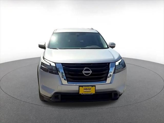 2025 Nissan Pathfinder SV FWD