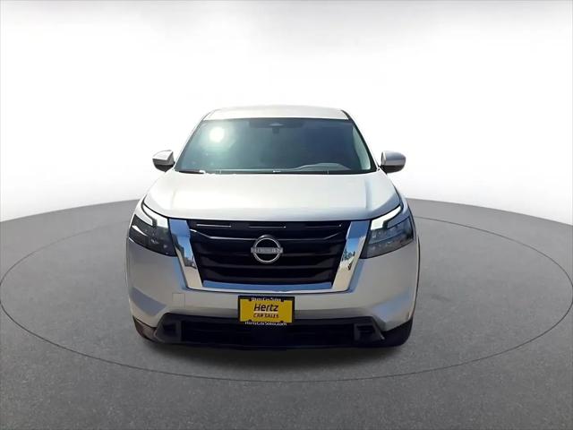 2025 Nissan Pathfinder SV FWD