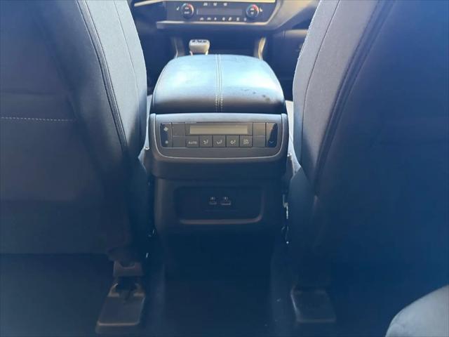 2025 Nissan Pathfinder SV FWD