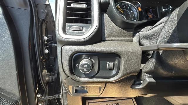 2020 Ram 1500 Big Horn Crew Cab 4x4 64 Box